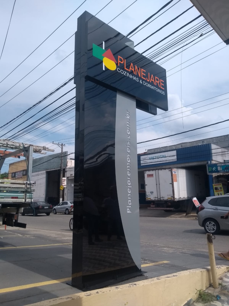 Totens de ACM no Bosque Maia | Guarusign