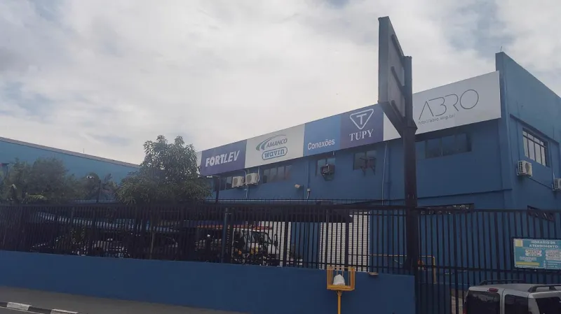 Fachadas em ACM em Itapajipe Exemplo 2 | Guarusign