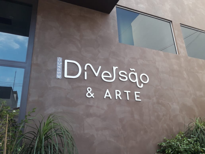 Letras Caixa em  Água Azul Exemplo 2 | Guarusign