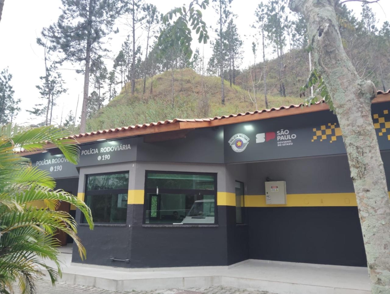 Painéis ACM em Ponte Grande Exemplo 2 | Guarusign
